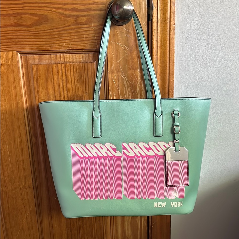 Marc Jacobs Green and Pink Tote Bag with Chic Design